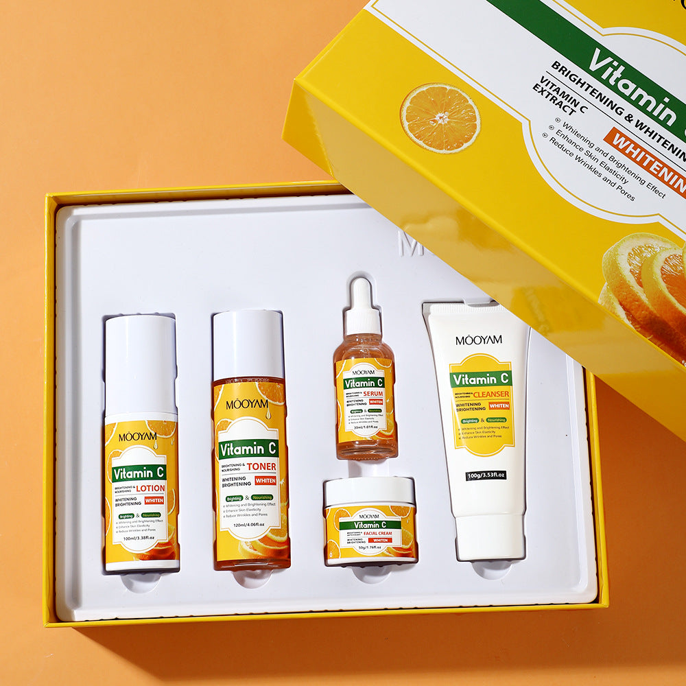 Cross-border VC moisturizing set set of moisturizing water essence lotion essence cream and cleansing milk to brighten the skin and radiate the skin